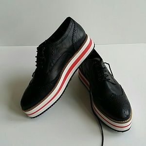 Artemis platform shoes